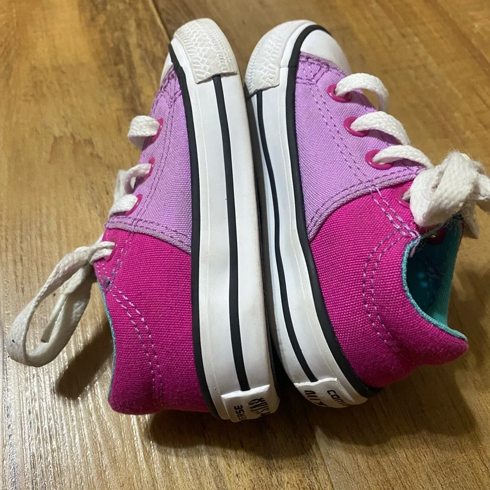 Converse All Star children’s purple & pink Shoes size 5